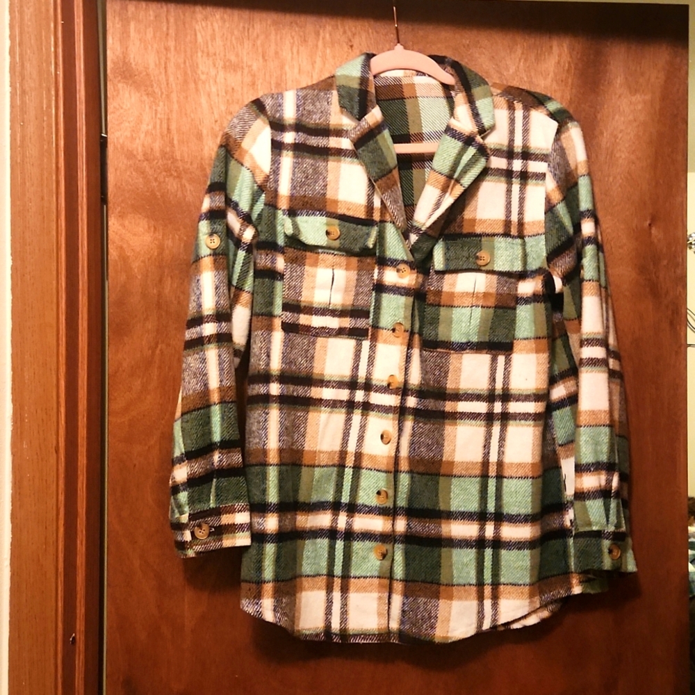 Plaid Shacket with Green, Tan and Brown Accents Size Medium